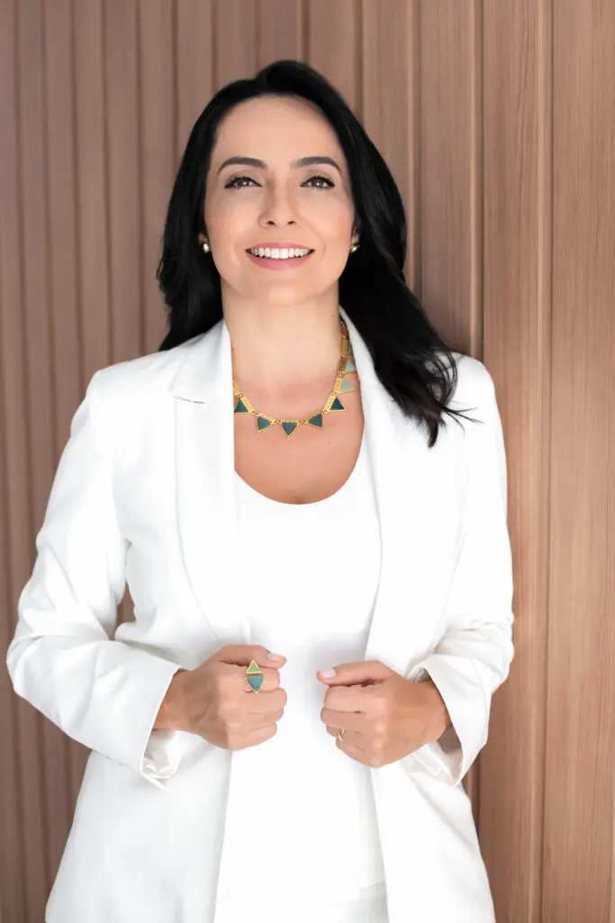 Izabella Camargo