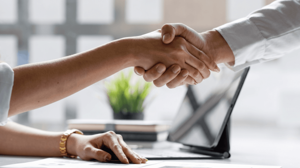 SDR, BDR e LDR: diferenças, funções e a estrutura do time comercial ideal